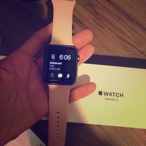 Apple Watch series 3 brand new with box